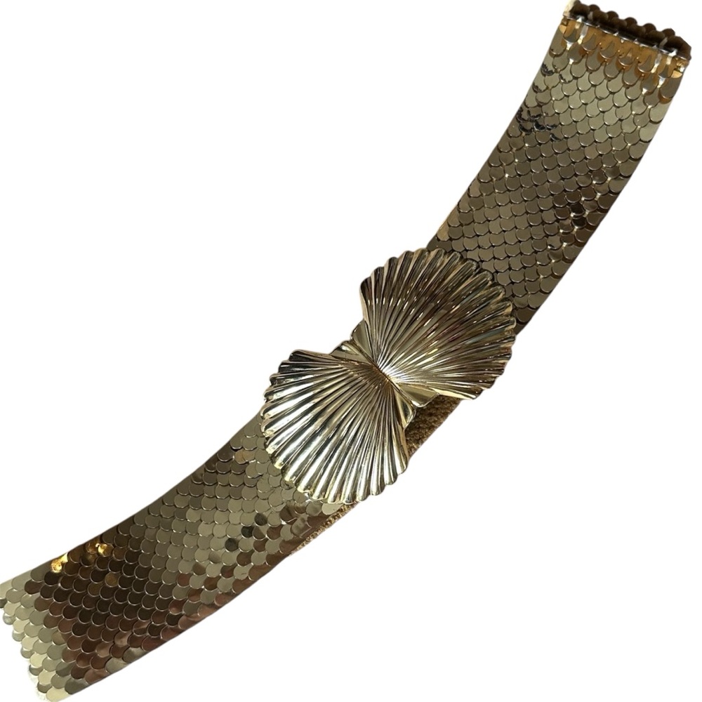 Vintage Shiny Metal Scales Clamshells Stretch Belt
